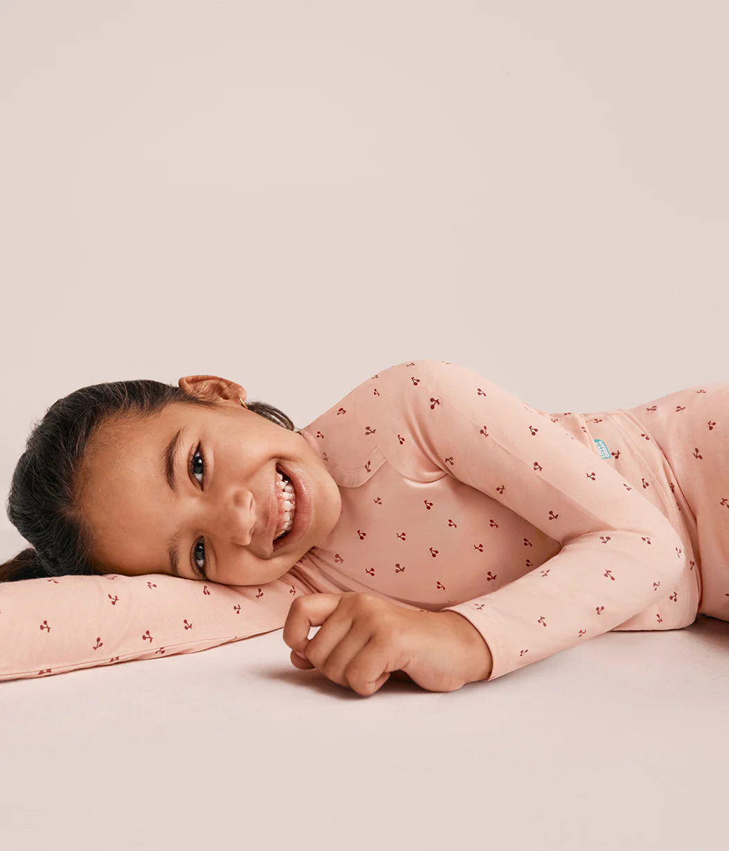 Sleep Suit & Pajama Bundle | 2.5 TOG | Rose Pebbles | Blush Cherries - Image 4