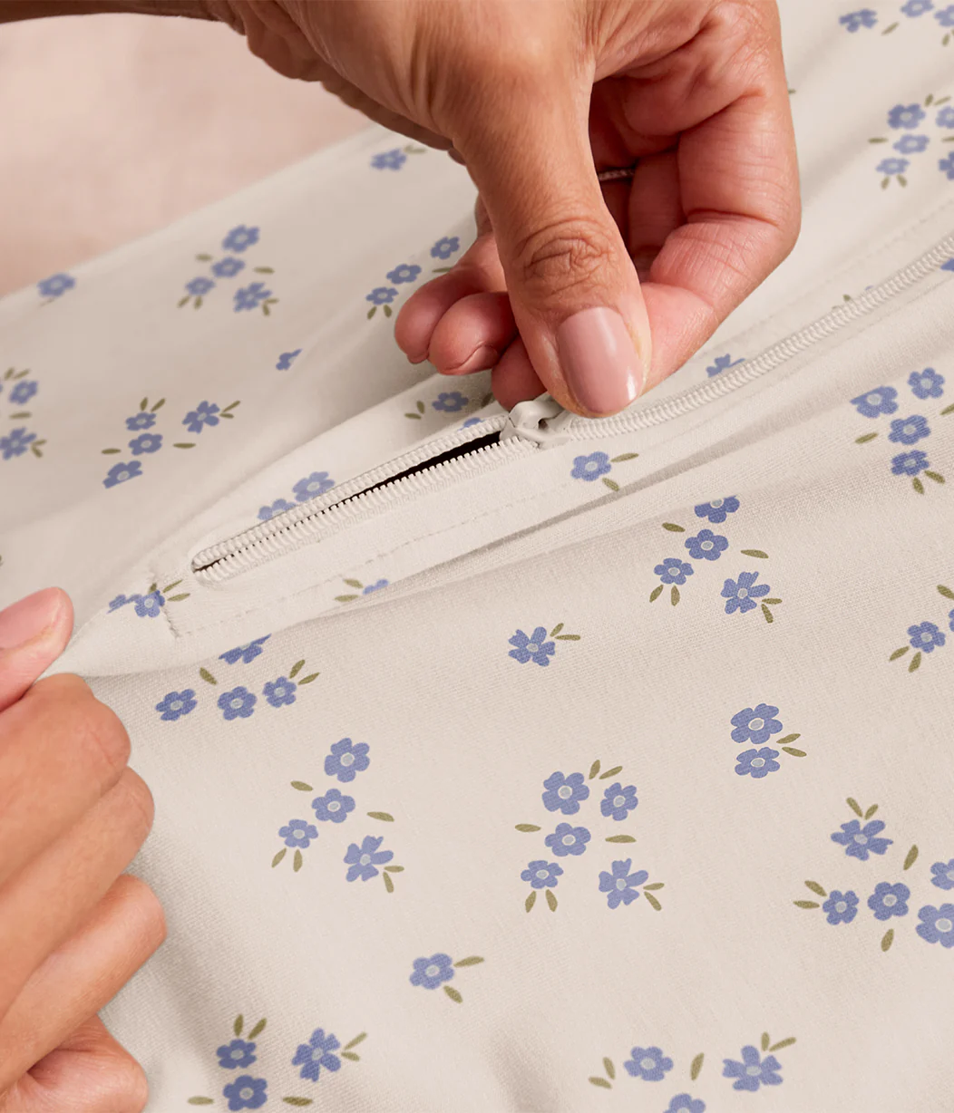 Swaddle Up™ 2-in-1 Transition Bag 1.0 TOG Cotton Jacaranda Meadow - Image 6