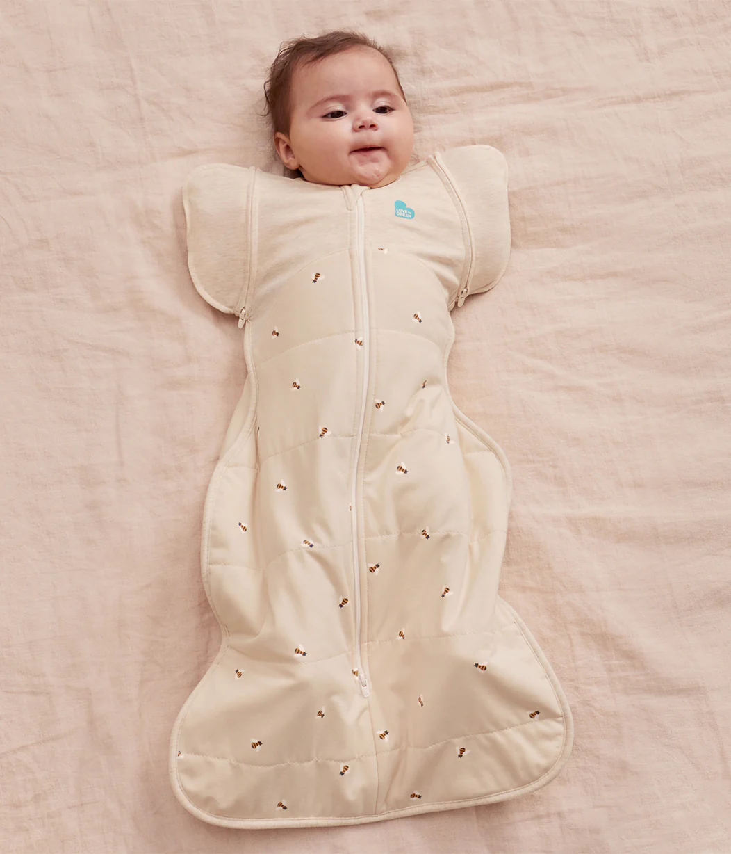 Swaddle Up™ 2-in-1 Transition Bag 2.5 TOG Cotton Oatmeal Bees - Image 5